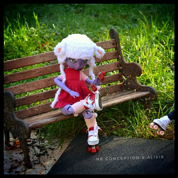 Roller trucks 1/6 Yosd BJD size doll – Image 4