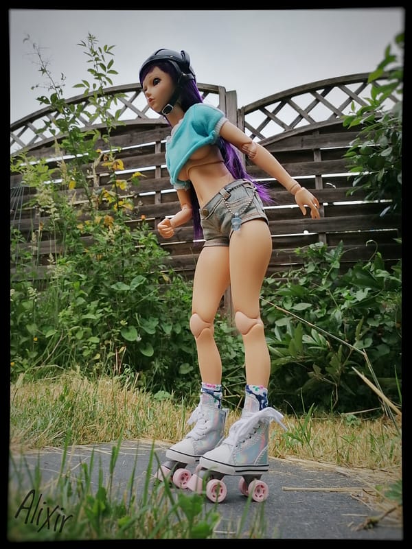 Roller trucks 1/4 big or small 1/3 BJD size doll – Image 3
